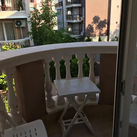 Vase Aparthotel 3*