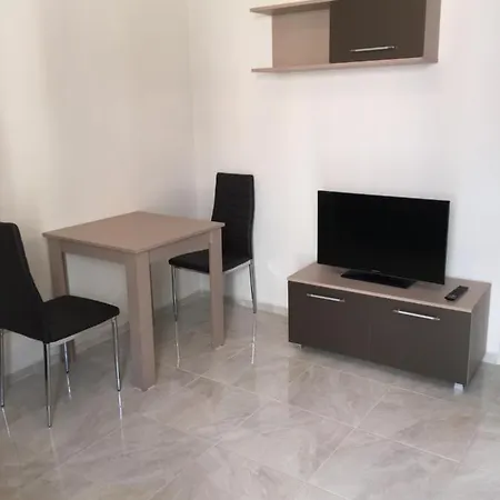 Vase Aparthotel 3*