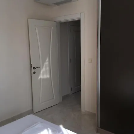 Lejlighedshotel Vase Ravda